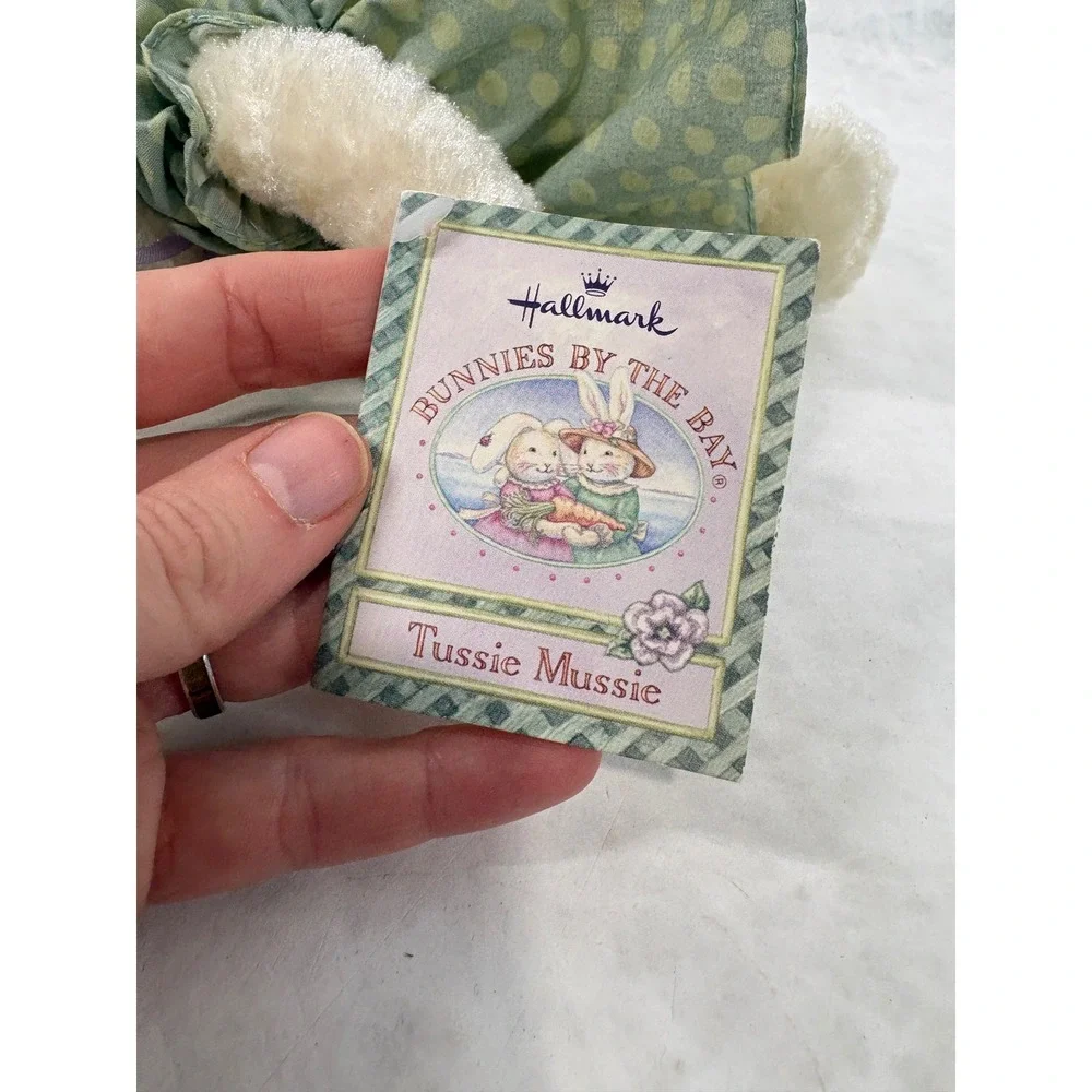 Hallmark Bunnies By The Bay Tussie Mussie Rabbit Plush Green Dot Dress‎ 2002